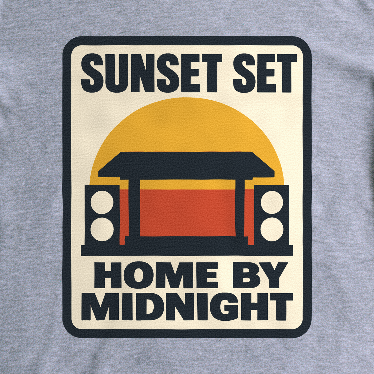 Sunset Set Tee - Sport Grey close-up print