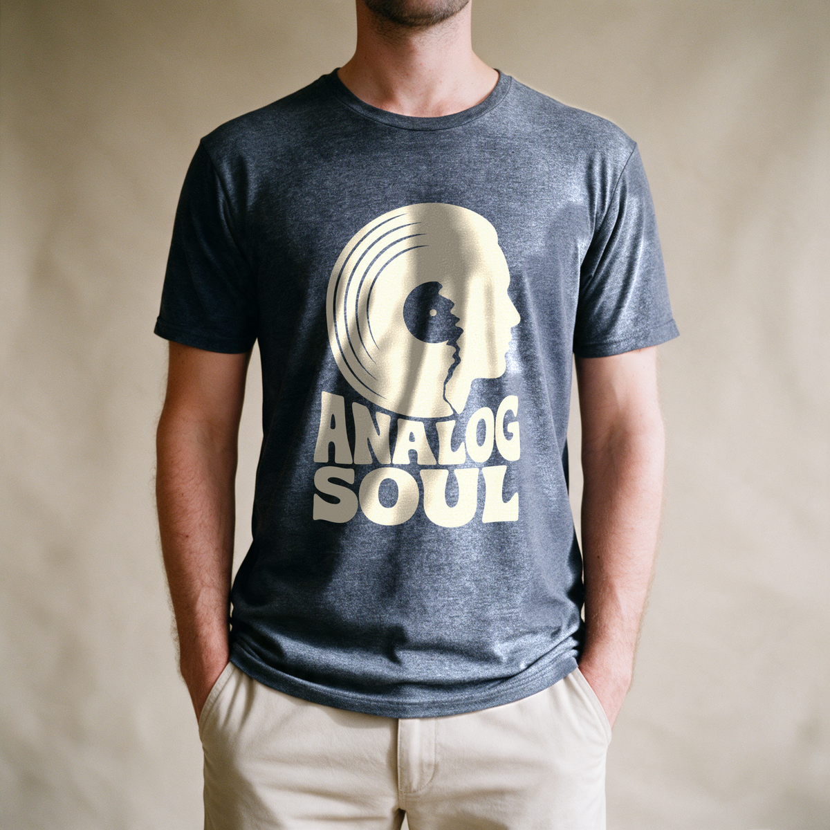 Analog Soul Tee - Dark Heather Grey draagfoto