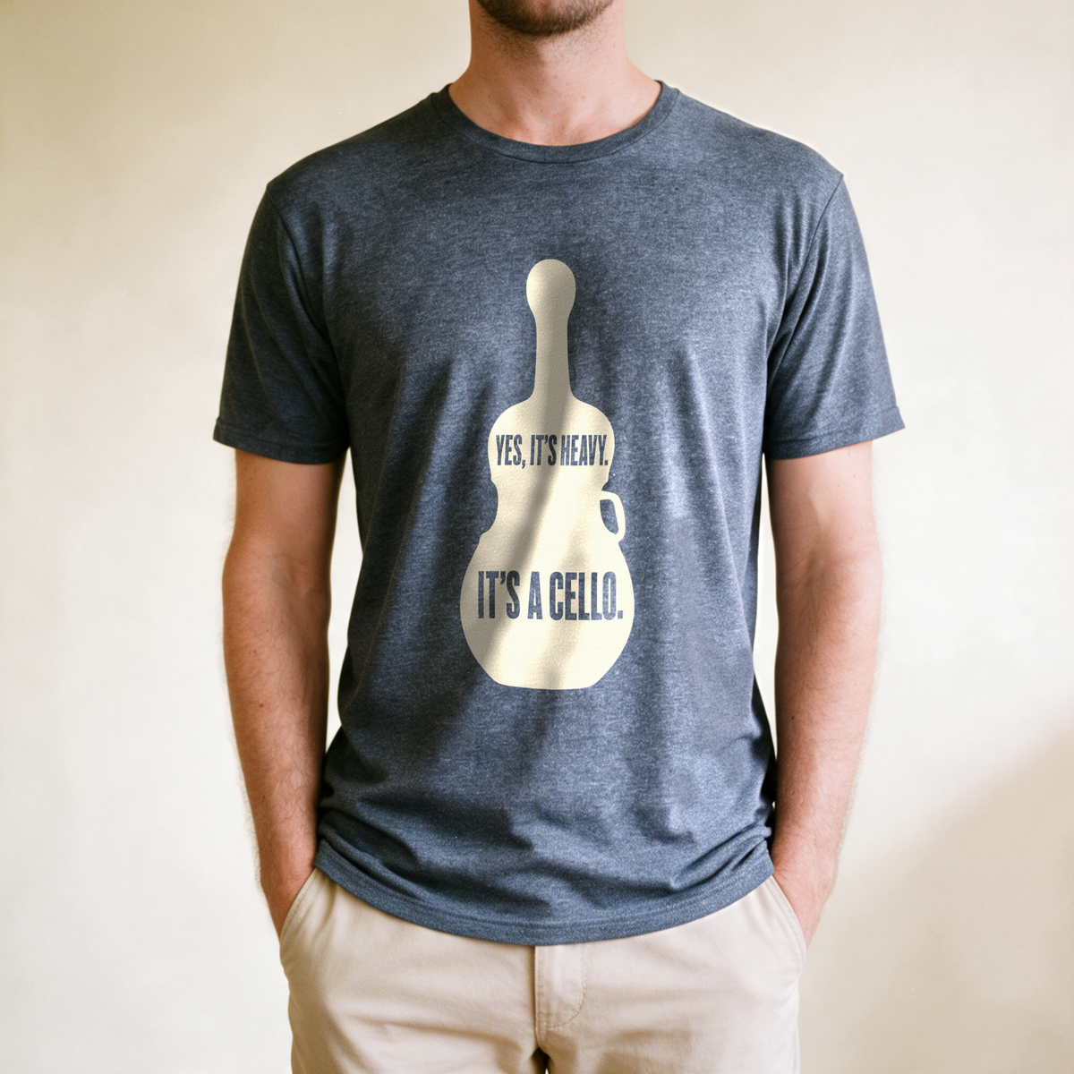 Yes, It's Heavy. It's a Cello. Tee - Dark Heather Grey draagfoto