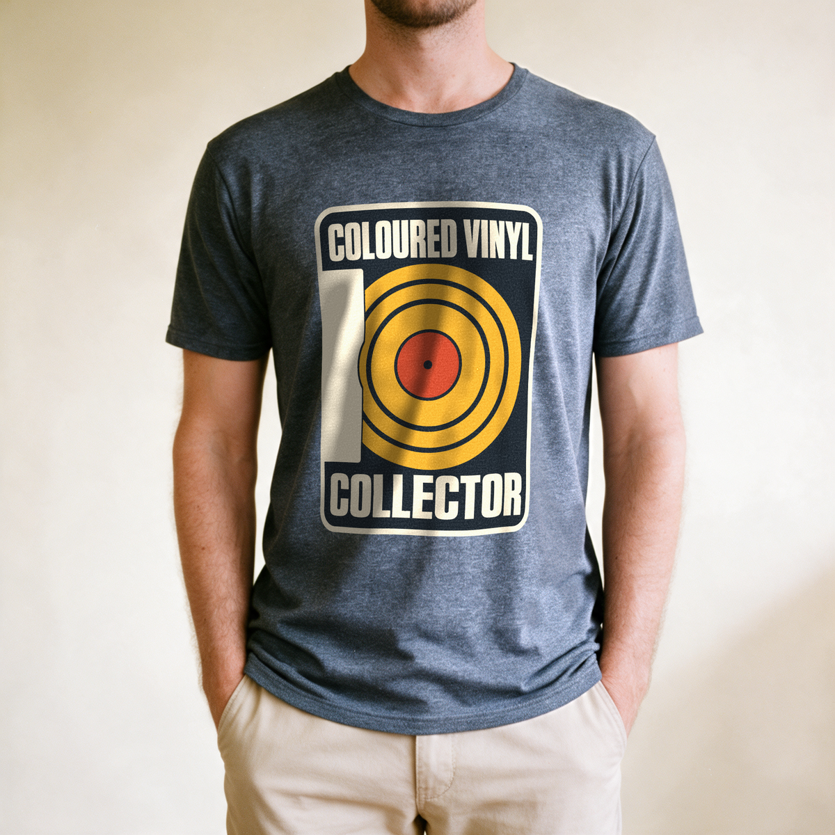 Coloured Vinyl Collector Tee - Dark Heather Grey draagfoto