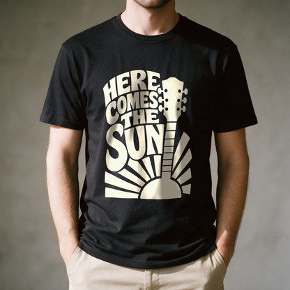 Here Comes the Sun Tee - Black draagfoto