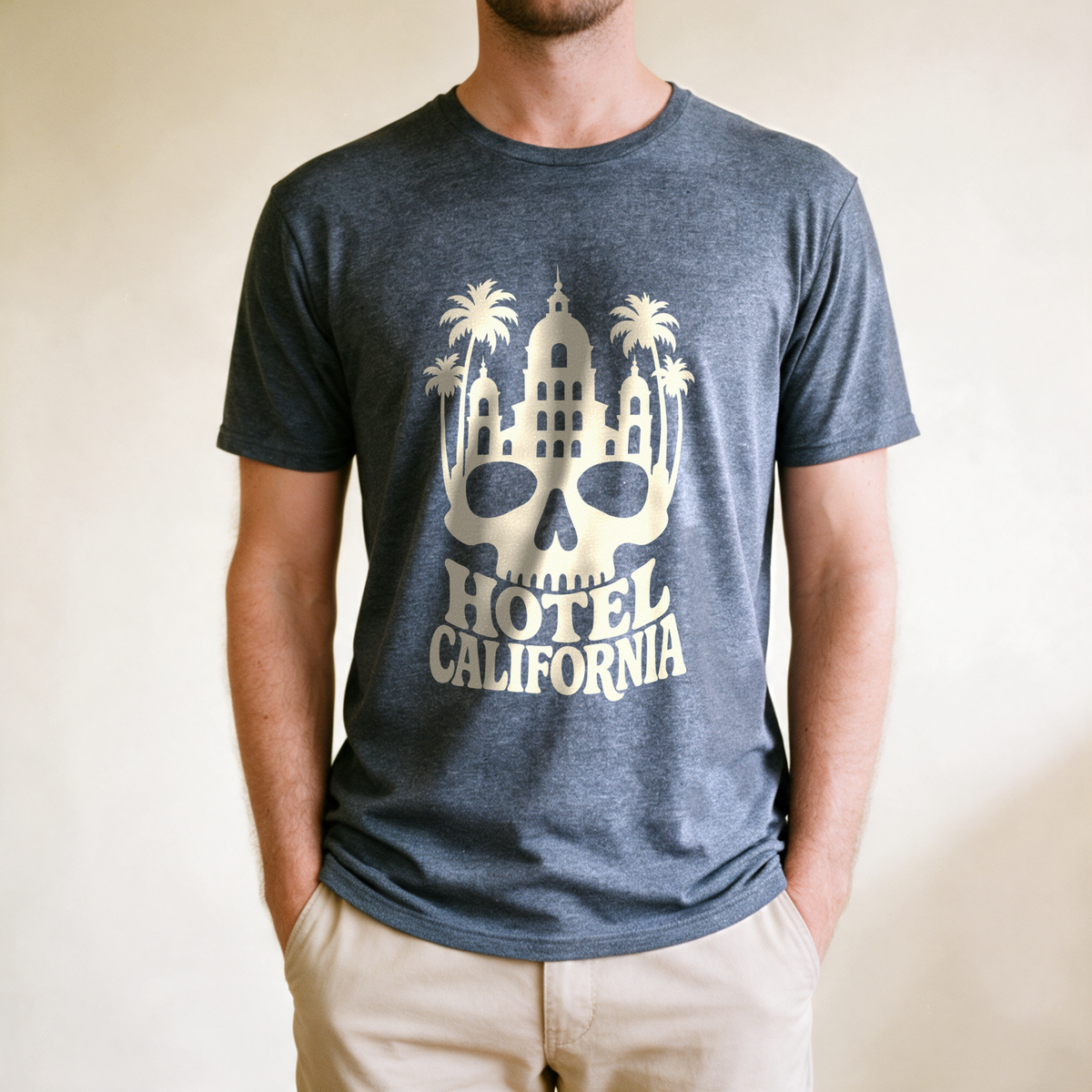 Hotel California Tee - Dark Heather Grey draagfoto