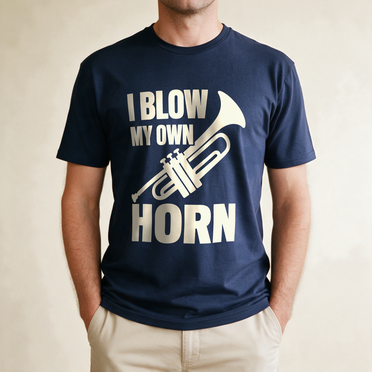 I Blow My Own Horn Tee - Navy draagfoto