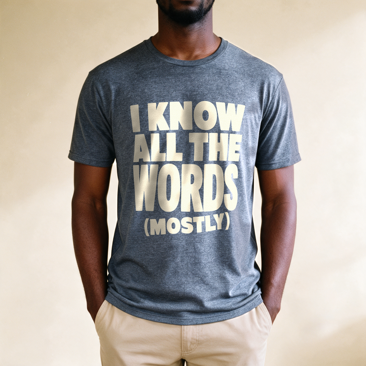I Know All the Words (Mostly) Tee - Dark Heather Grey draagfoto
