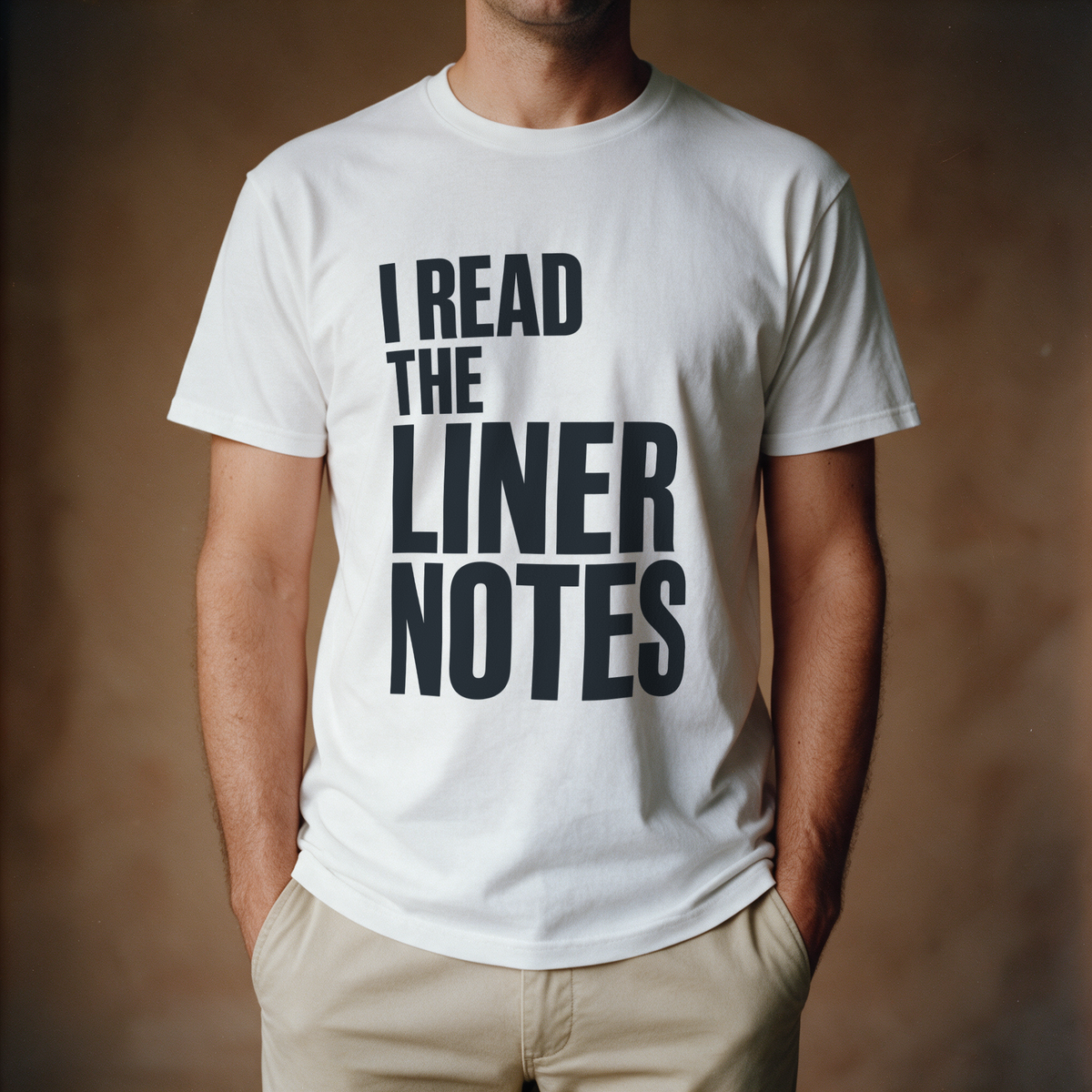 I Read the Liner Notes Tee - White draagfoto