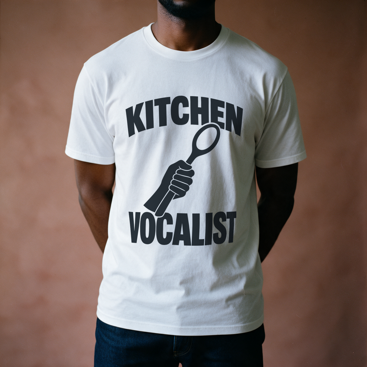 Kitchen Vocalist Tee - White draagfoto