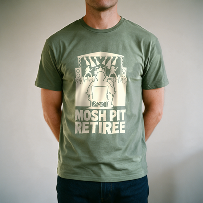 Mosh Pit Retiree Tee - Military Green draagfoto