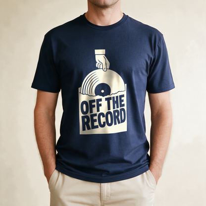 Off the Record Tee - Navy draagfoto