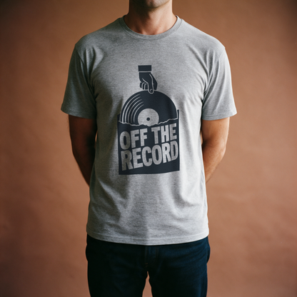 Off the Record Tee - Sport Grey draagfoto