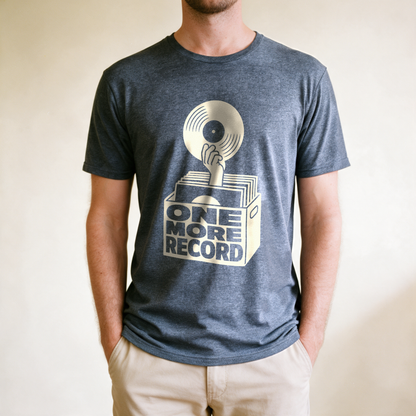 One More Record Tee - Dark Heather Grey draagfoto