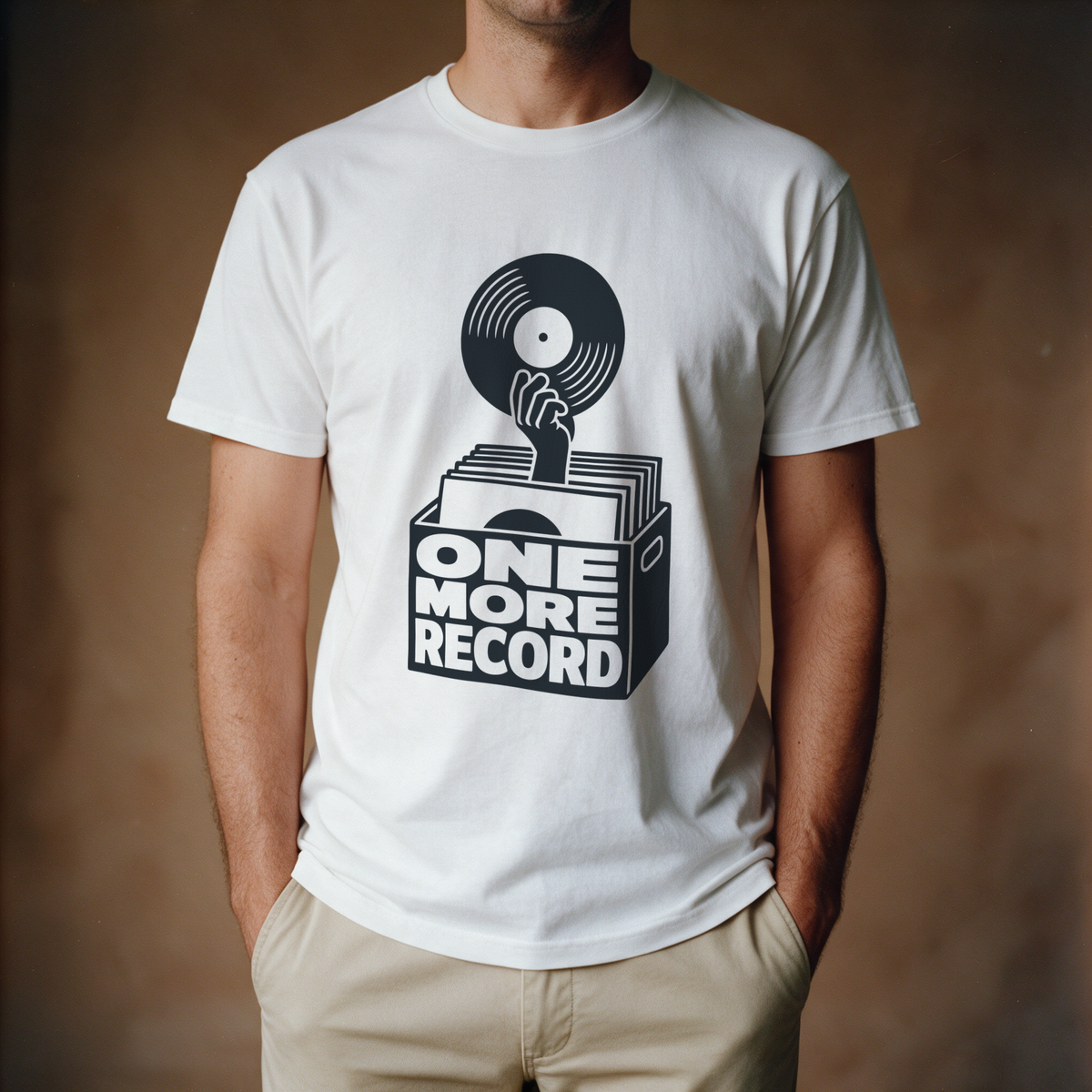 One More Record Tee - White draagfoto