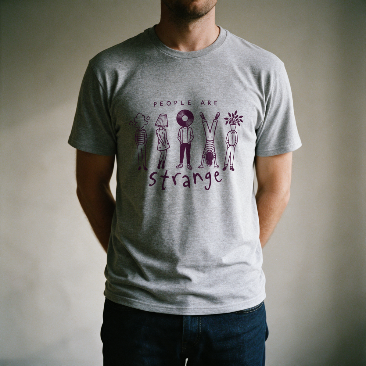 People Are Strange Tee - Sport Grey draagfoto