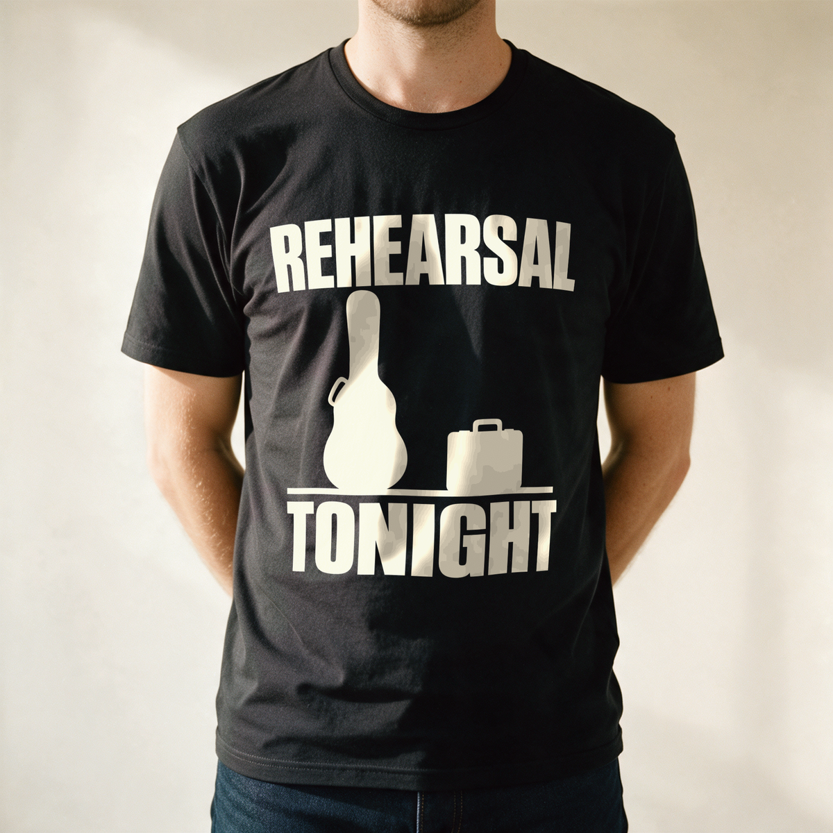 Rehearsal Tonight Tee - Black draagfoto
