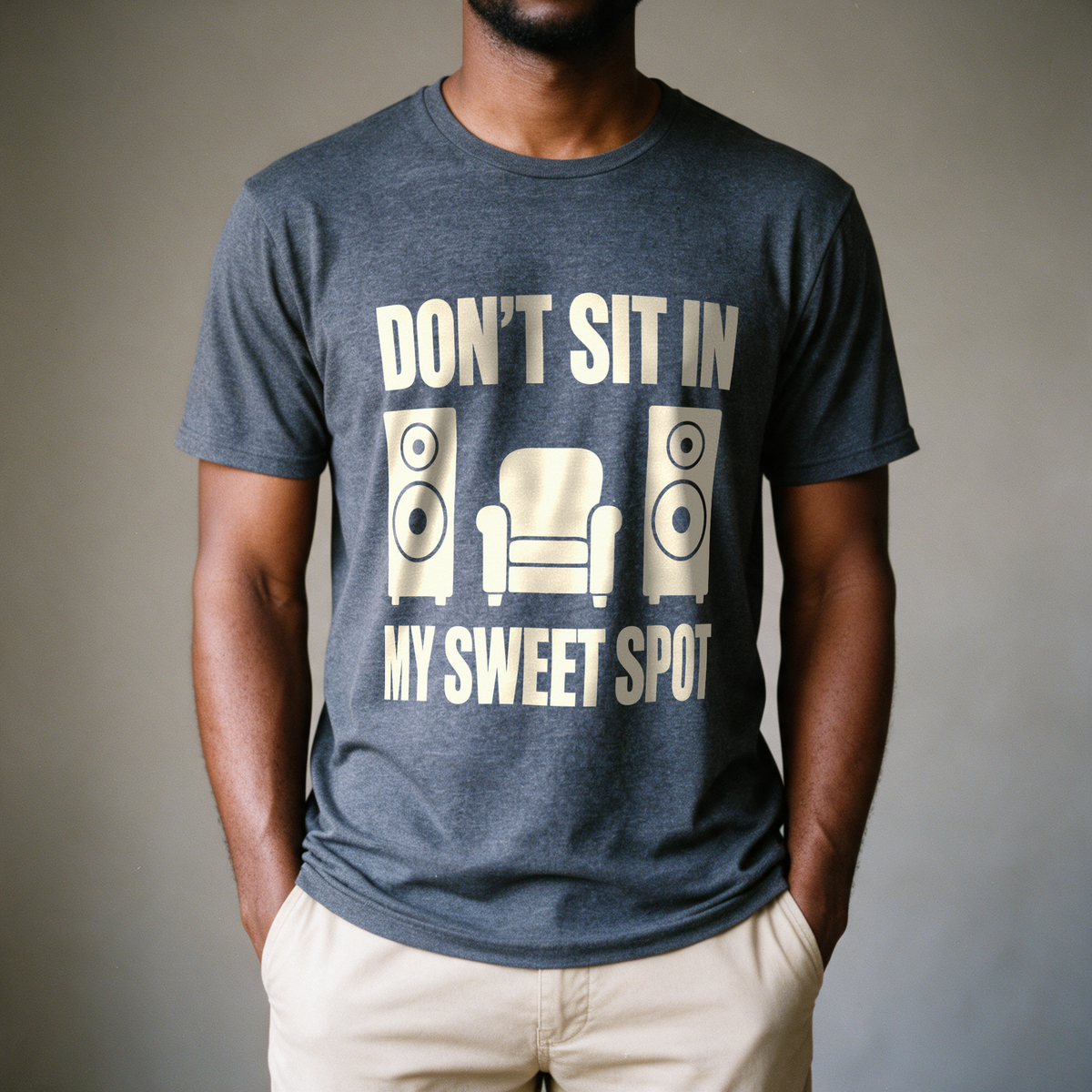 Don't Sit in My Sweet Spot Tee - Dark Heather Grey draagfoto