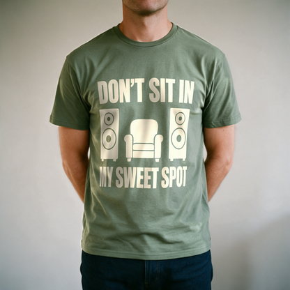 Don't Sit in My Sweet Spot Tee - Military Green draagfoto
