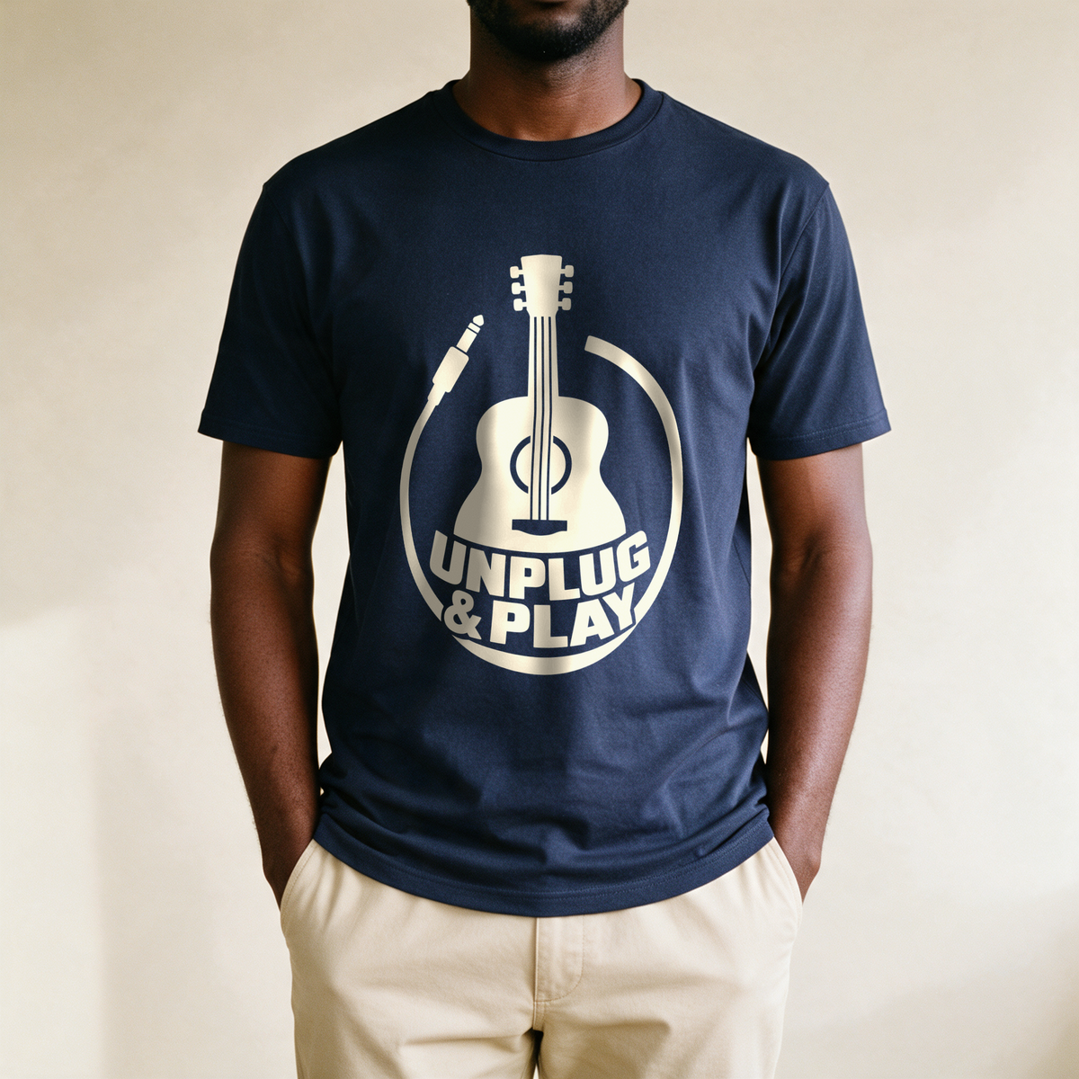Unplug & Play Tee - Navy draagfoto